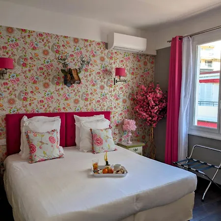 Hotel Mademoiselle Juan-les-Pins Esterno foto