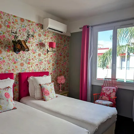 Hotel Mademoiselle Juan-les-Pins Esterno foto