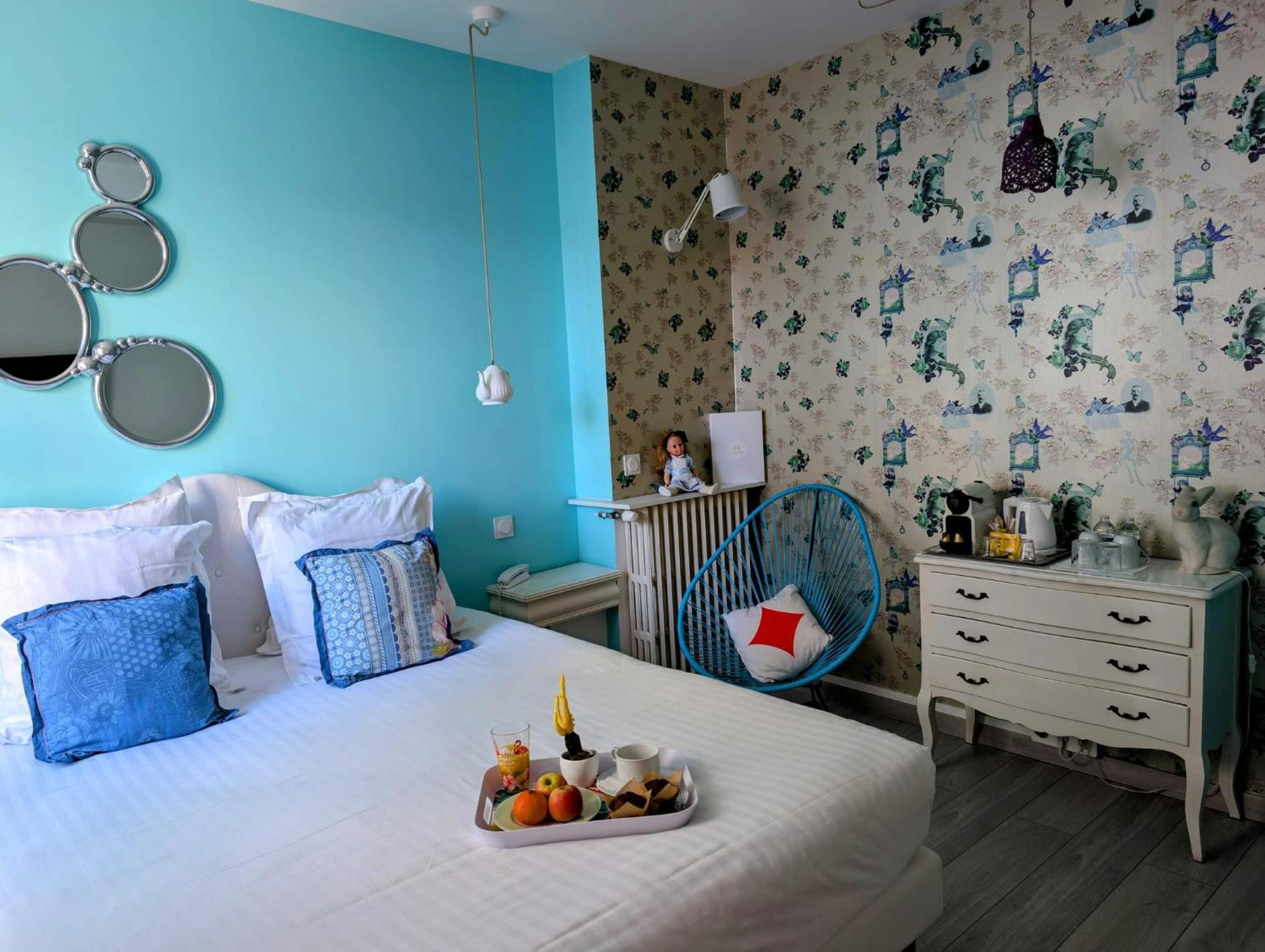 Mademoiselle Hotel