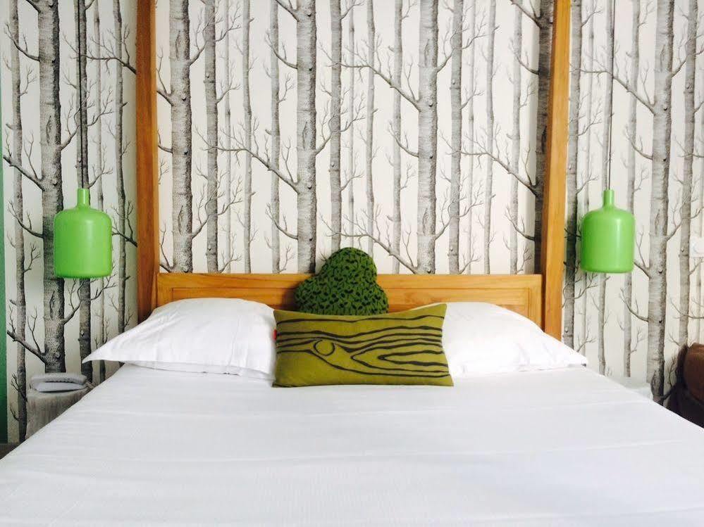 Mademoiselle Hotel